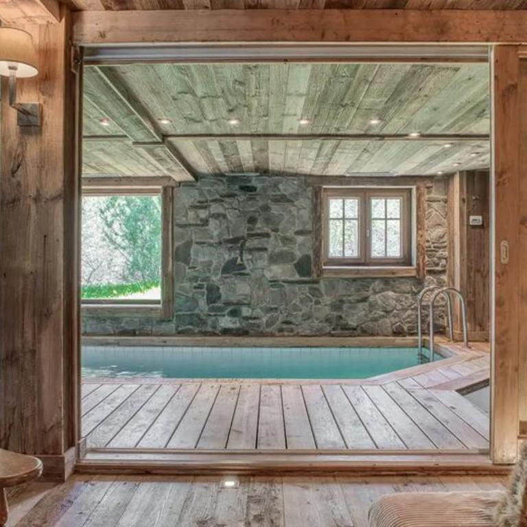 Chalet Javen - 520m2 avec piscine chauffée et home cinéma - Chalet - 48