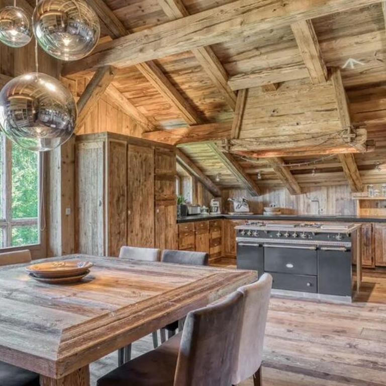 Chalet Javen - 520m2 avec piscine chauffée et home cinéma - Chalet - 9