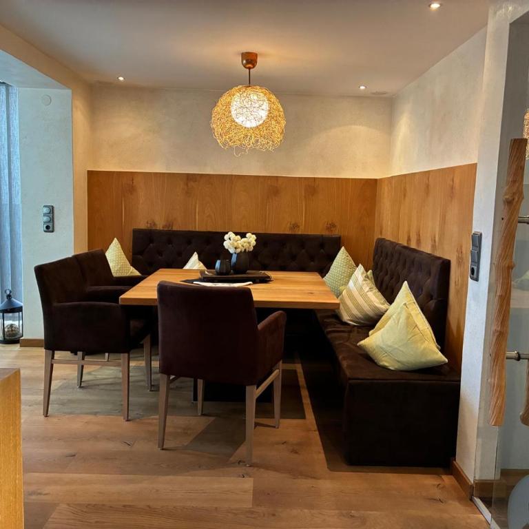 KOSIS Townhouse mit Spa Zugang im KOSIS Sports Lifestyle Hotel und Gartennutzung - Haus mit 3 Schlafzimmern - 8