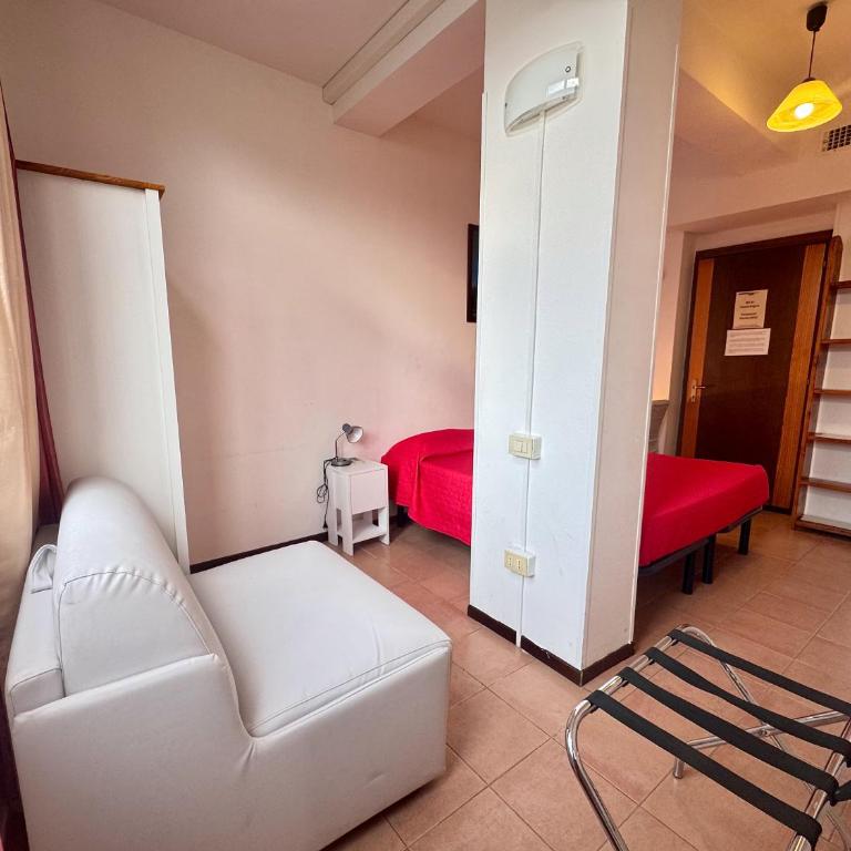 Affittacamere Miri - Camera Tripla con Bagno Privato - 6