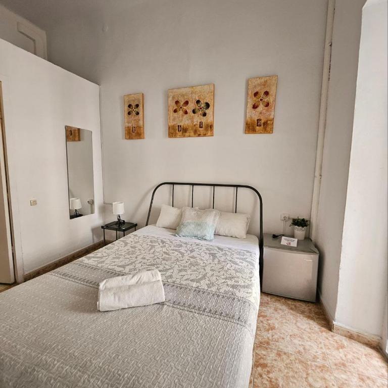 YOUTH HOSTEL - Central and Basic Drassanes - Habitación Doble con baño privado - 12