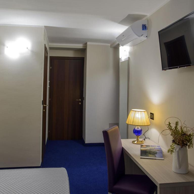 Hotel Torino Porta Susa - Camera Doppia con Letti Singoli - 2