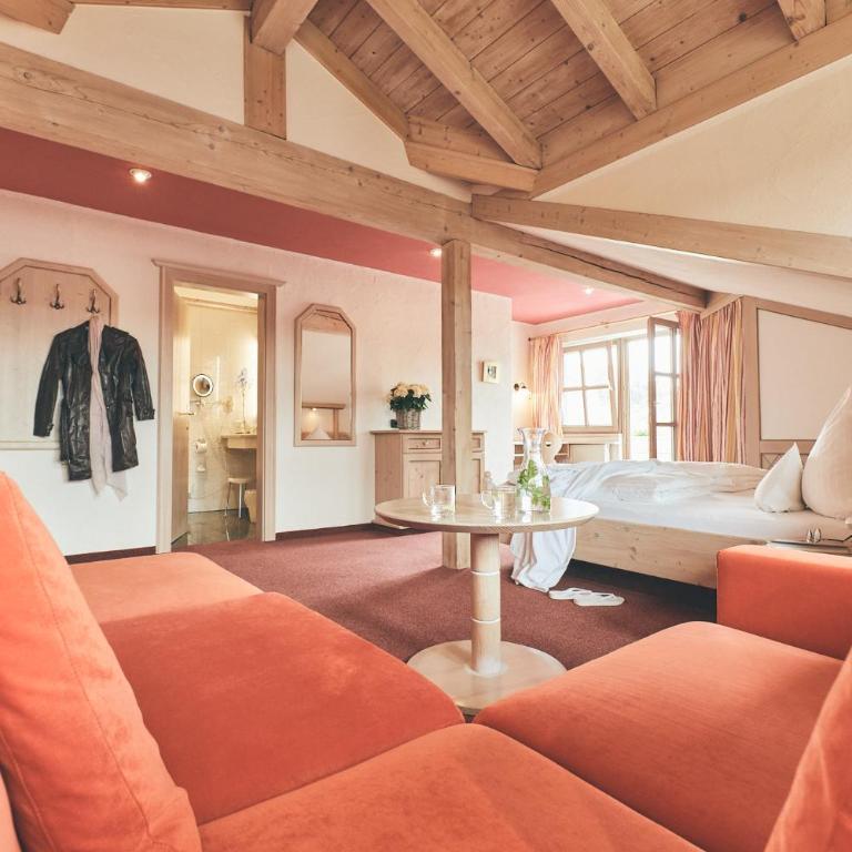 Gesundheitshotel König - Doppelzimmer mit Balkon - 1