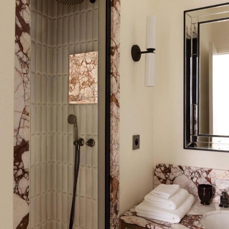 Luxurious Residence Saint Honore by onefinestay - One-Bedroom Apartment 2 - 20