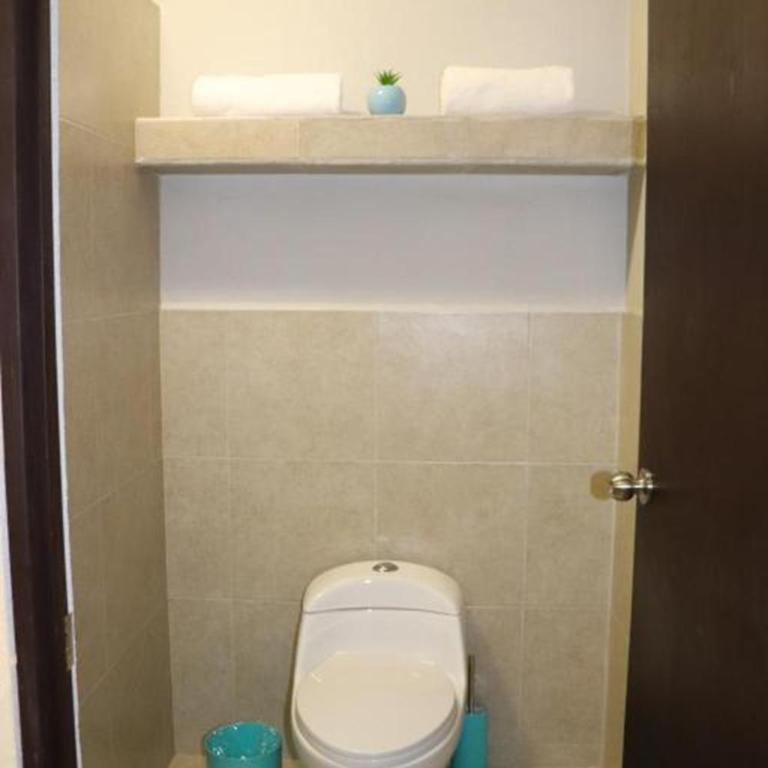 Capital O Hotel Jazuli - Standard Two Beds - 5