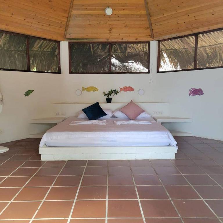 Ecohotel Nativa Beach - Habitación con cama extragrande y vistas al mar - 5