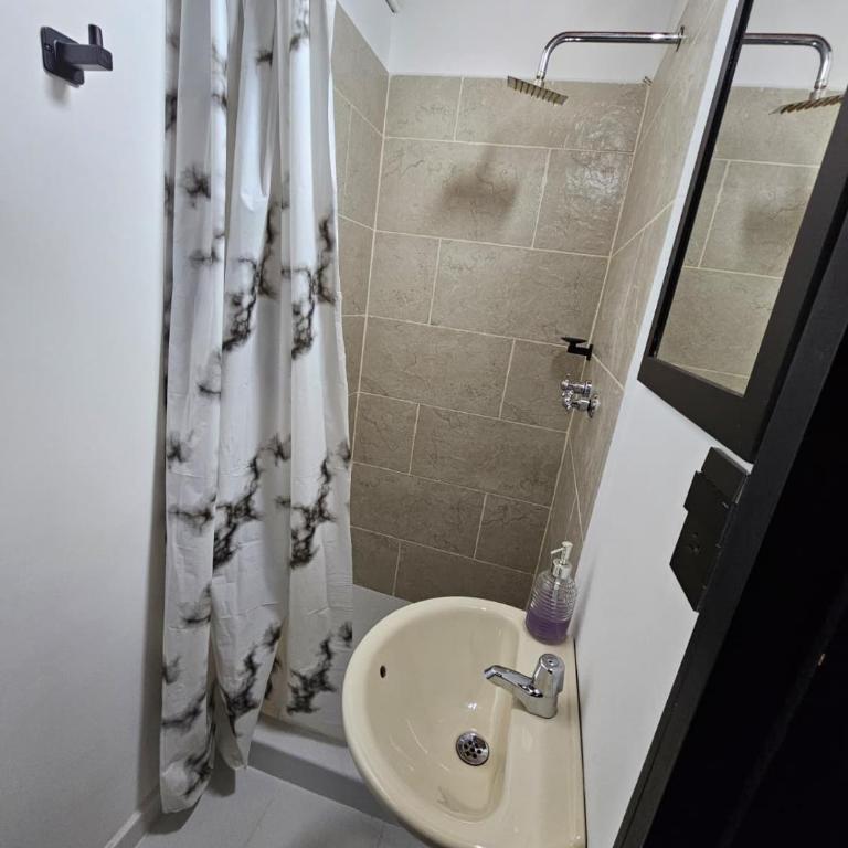 Casa luz - Four-Bedroom House - 34
