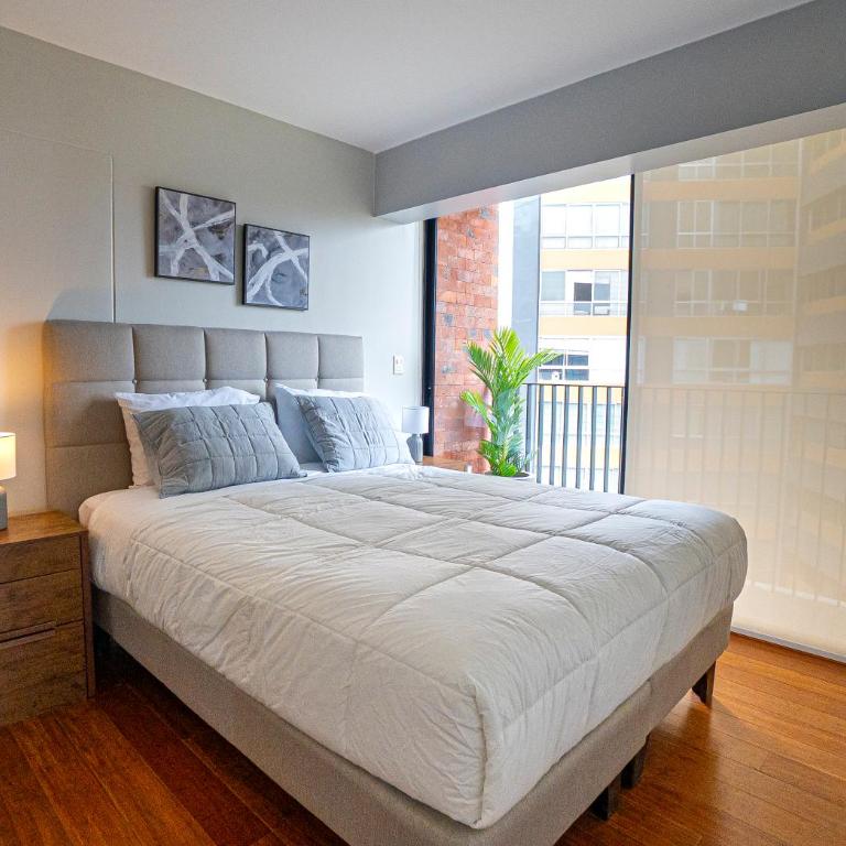 Duplex Moderno y Espacioso en Miraflores - Apartamento Deluxe de 4 dormitorios - 2