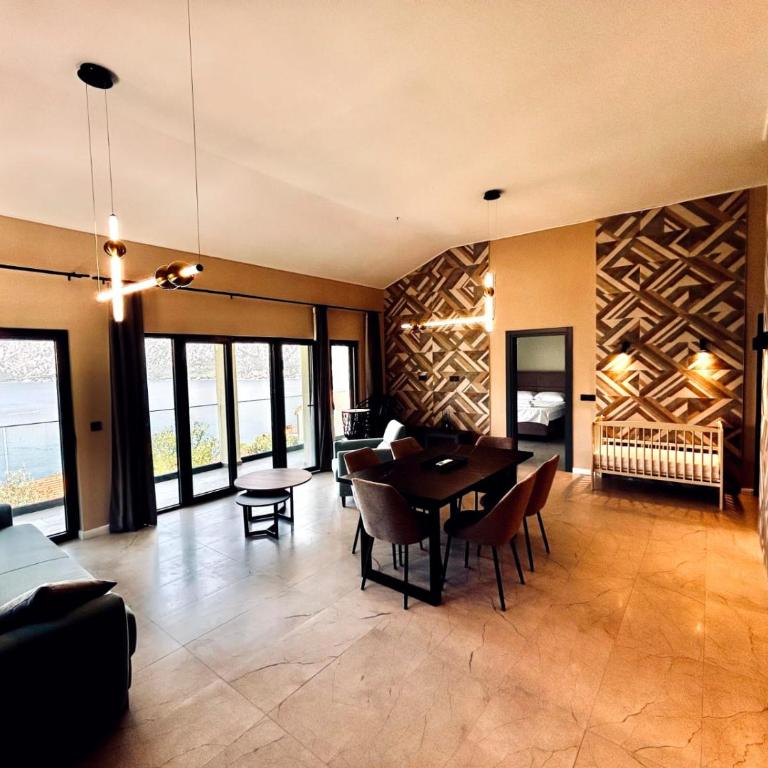 Opulent BayView Apartment Kotor - Two-Bedroom Apartment - 79
