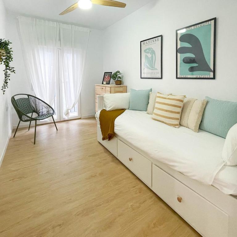 Aires Mediterráneos en pleno corazón de Alicante - Two-Bedroom Apartment - 15