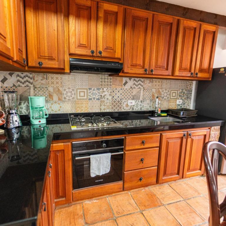 Apartamento Madeiro - Two-Bedroom Apartment - 12