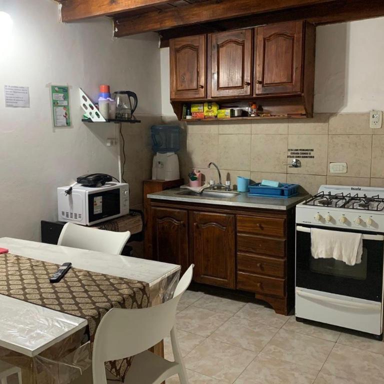 Disfrutá tu estadía en Romana Dolores a solo 10 cuadras del parque termal Conseguí un ahorro exclusivo para el parque - Apartamento de 1 dormitorio - 12