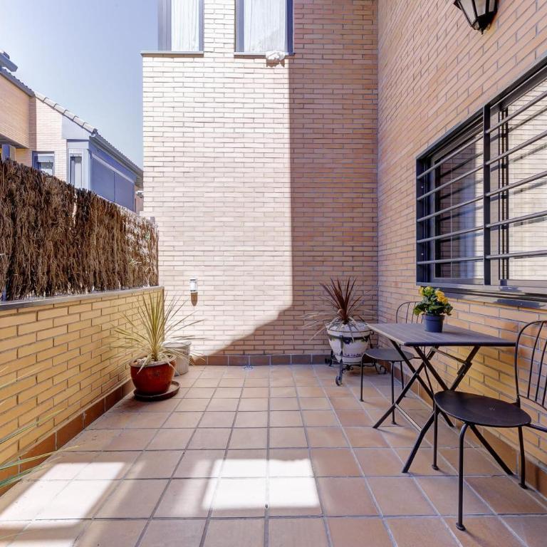 Apavonia Chalet en Boadilla del Monte Madrid el Palomar - Casa de 5 dormitorios - 4