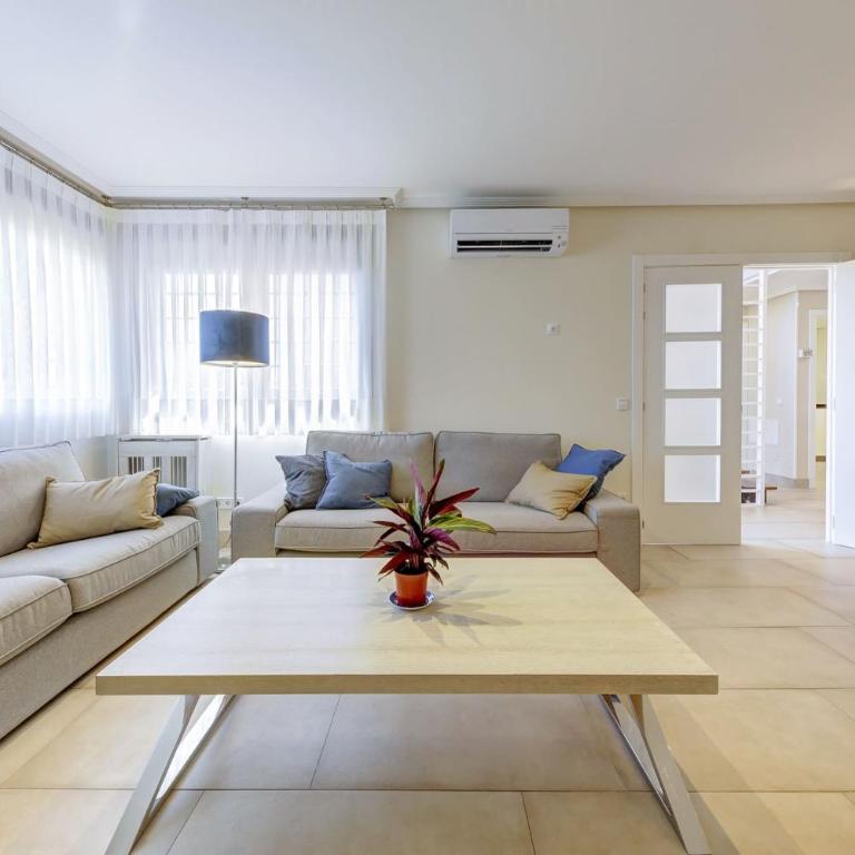 Apavonia Chalet en Boadilla del Monte Madrid el Palomar - Casa de 5 dormitorios - 32