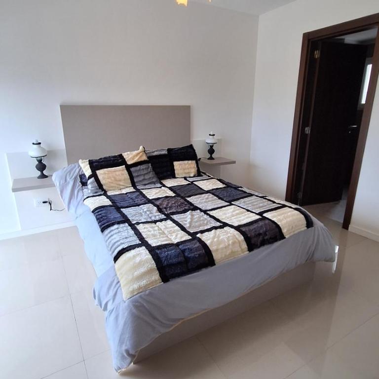 Departamento con balcón, hasta 4 personas, en Tandil, a metros de la plaza principal, con wi fi - Apartamento de 1 dormitorio - 27