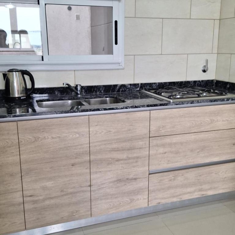 Departamento con balcón, hasta 4 personas, en Tandil, a metros de la plaza principal, con wi fi - Apartamento de 1 dormitorio - 25
