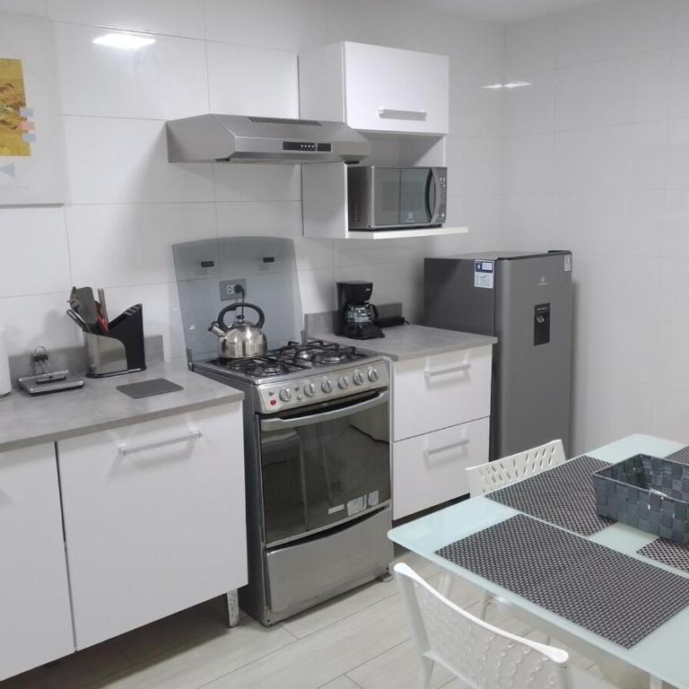 2-Bedroom Apartment in Magdalena del Mar - Two-Bedroom Apartment - 12