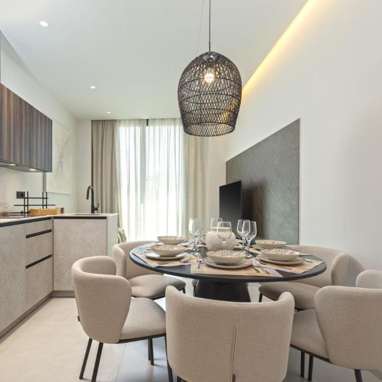 Magnificent Renovated Terrace Duplex 2hab 2baths - Apartamento - 11