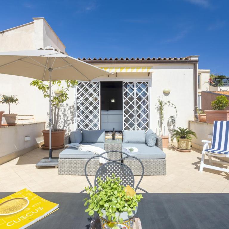 The Urban Retreat - Refined Loft with Large Terrace & Historic Views - Appartamento con 1 Camera da Letto - 3