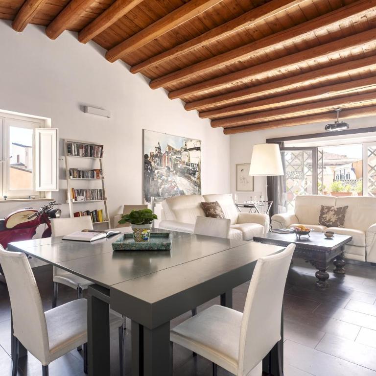 The Urban Retreat - Refined Loft with Large Terrace & Historic Views - Appartamento con 1 Camera da Letto - 6