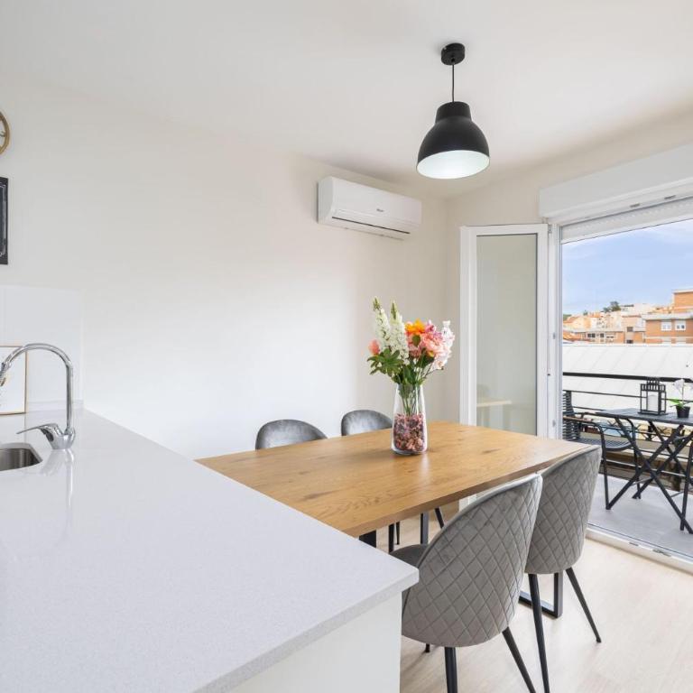 Renovated flat Terrace 2 bedrooms 2 bathrooms - Apartamento - 2