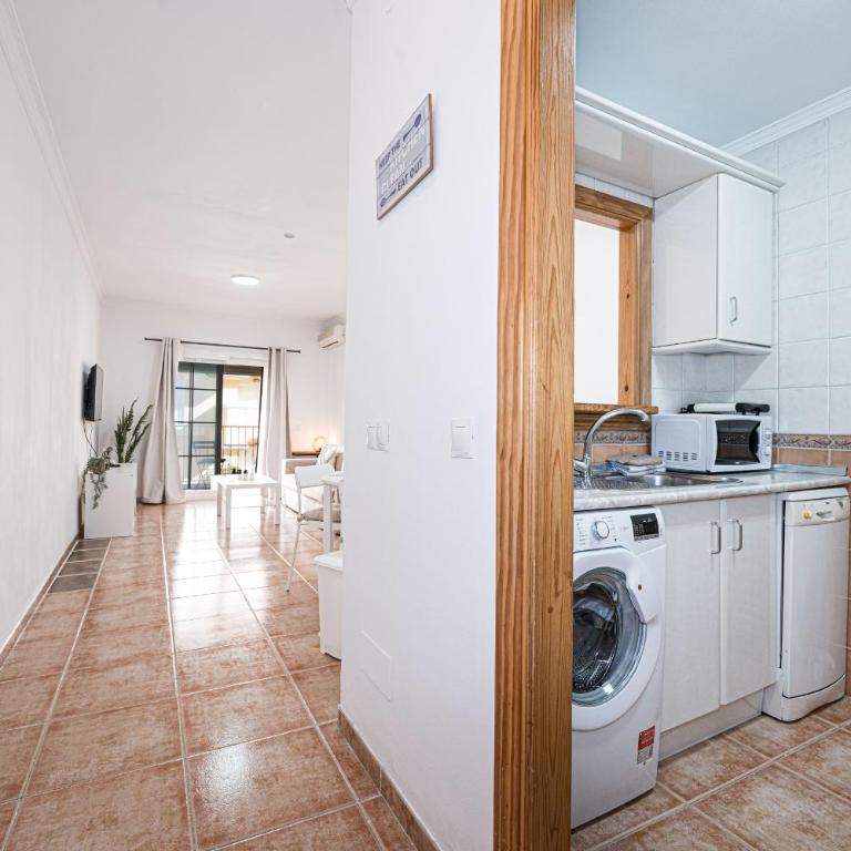 Torrecilla Urban Beach - Modern Apartment with Rooftop Pool - Apartamento de 2 dormitorios con balcón - 10