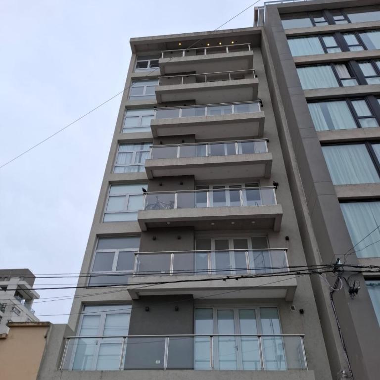 Departamento con balcón, hasta 4 personas, en Tandil, a metros de la plaza principal, con wi fi - Apartamento de 1 dormitorio - 36
