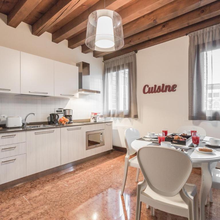 Ca' del Monastero 6 Collection Chic Apartment for 4 Guests with Lift - Appartamento con 2 Camere da Letto - 2