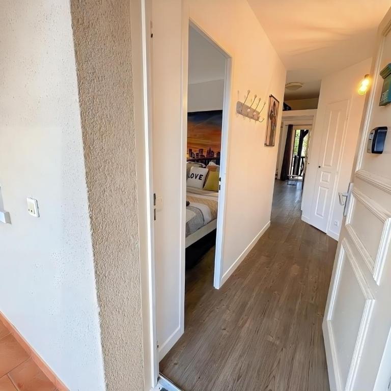 Piscine, parking gratuit et balcon vue sur le golf - Appartamento con 1 Camera da Letto e Balcone - 25