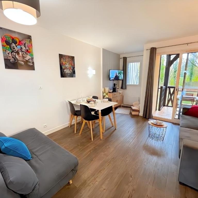 Piscine, parking gratuit et balcon vue sur le golf - Appartamento con 1 Camera da Letto e Balcone - 1
