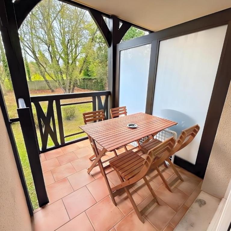 Piscine, parking gratuit et balcon vue sur le golf - Appartamento con 1 Camera da Letto e Balcone - 6