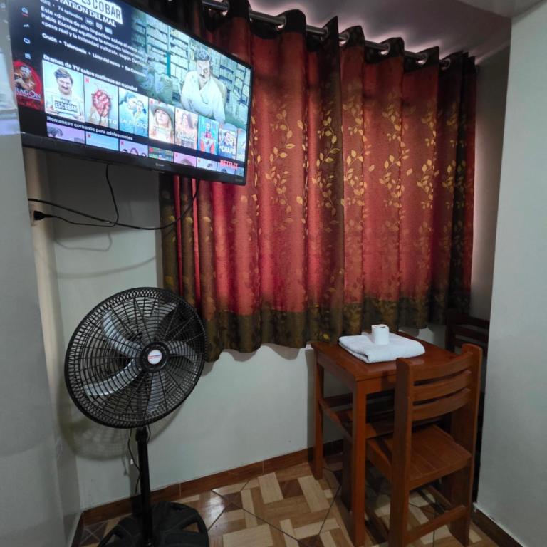 Hospedaje Leo - Habitación Doble con baño privado - 10