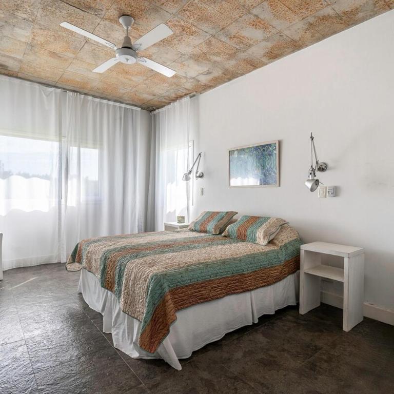 Oceanfront Mansion - Villa - 3