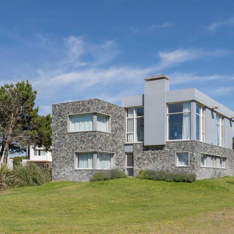 Oceanfront Mansion - Villa - 26