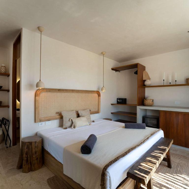 Seremonia Modern villa with Private Pool jacuzzi - Villa - 24