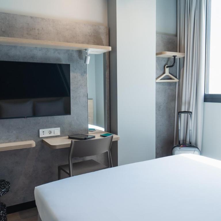 ibis budget Madrid Albasanz - Double Room - 12