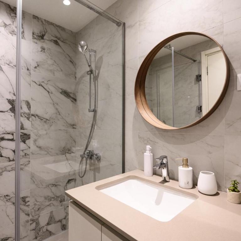 inJoy - One-Bedroom Apartment - 8