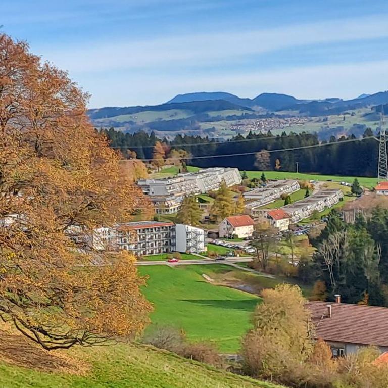 Ferienwohnung Allgäu-Harmonie - Pool, Sauna, Bergblick, 2 Zimmer - Apartment mit 1 Schlafzimmer - 35