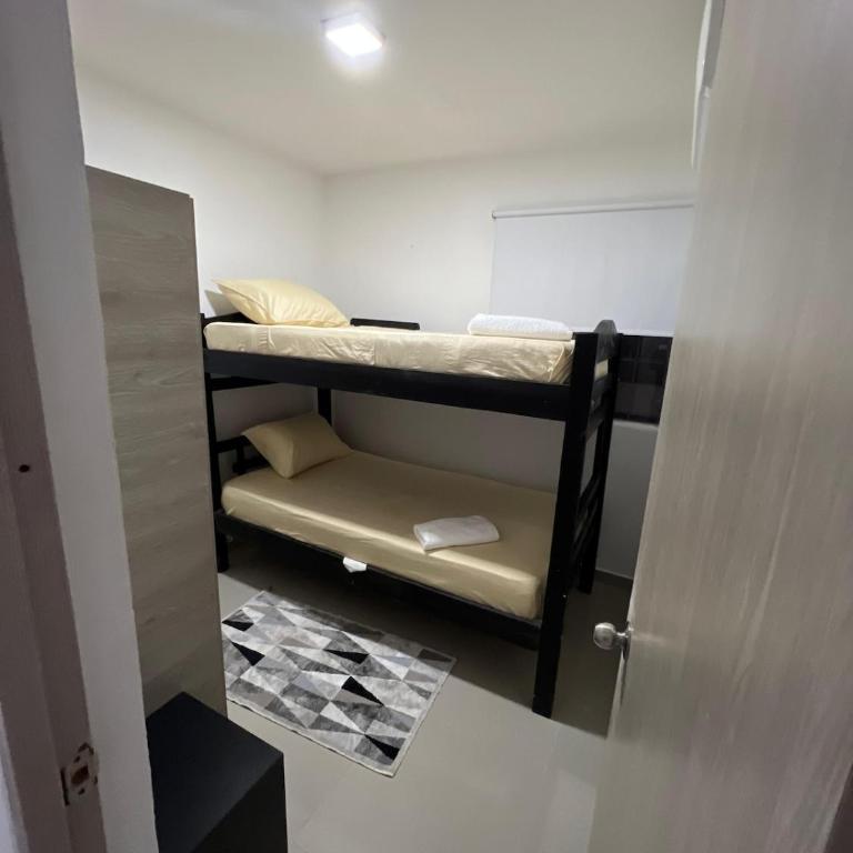 Rent by days, 4th floor apartment - Apartamento de 3 dormitorios - 3