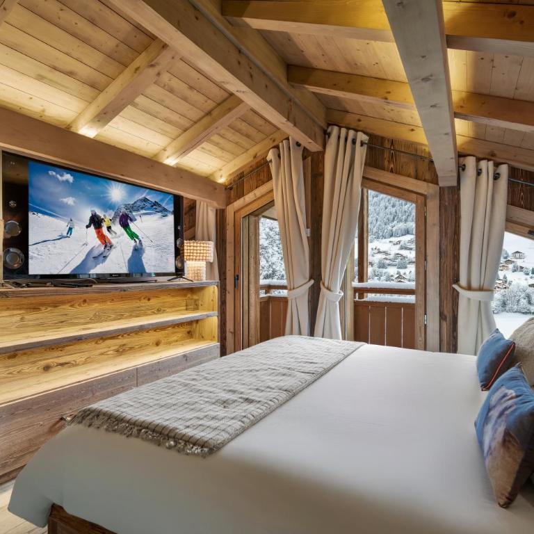 Luxury Chalet Black Mountain - 4BR, Sleeps 10, Fireplace, Mountain Views & Garden - Megève - Chalet - 40