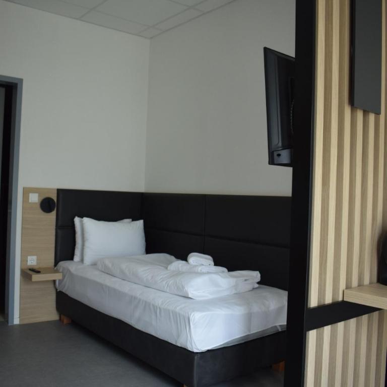 Akropolis Hotel - Standard Studio - 3