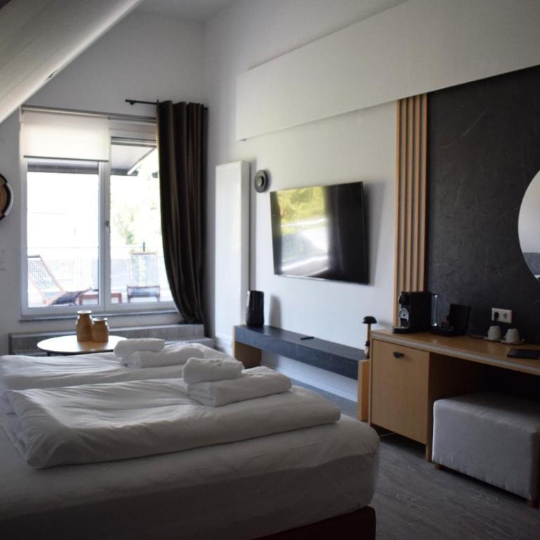 Akropolis Hotel - Junior Suite - 9