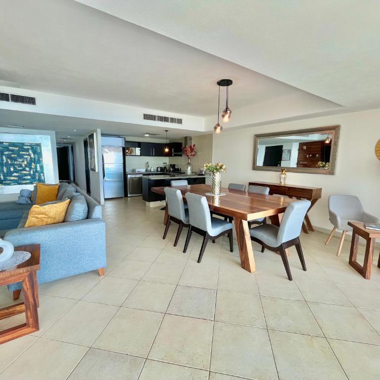 Grand Venetian Beachfront Condos - Apartamento con vistas al mar - 17