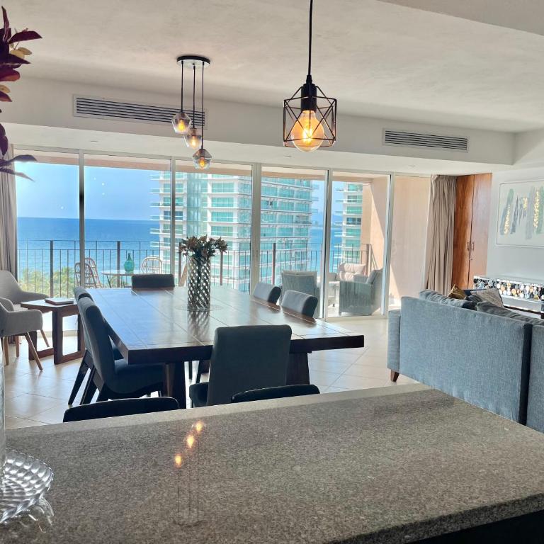 Grand Venetian Beachfront Condos - Apartamento con vistas al mar - 13