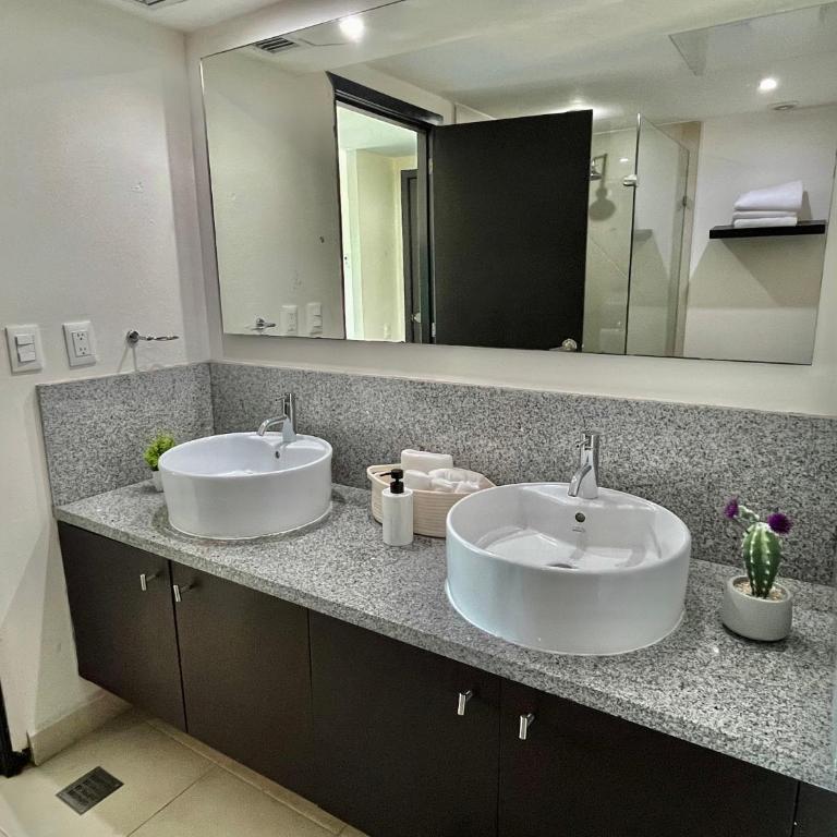 Grand Venetian Beachfront Condos - Apartamento con vistas al mar - 2