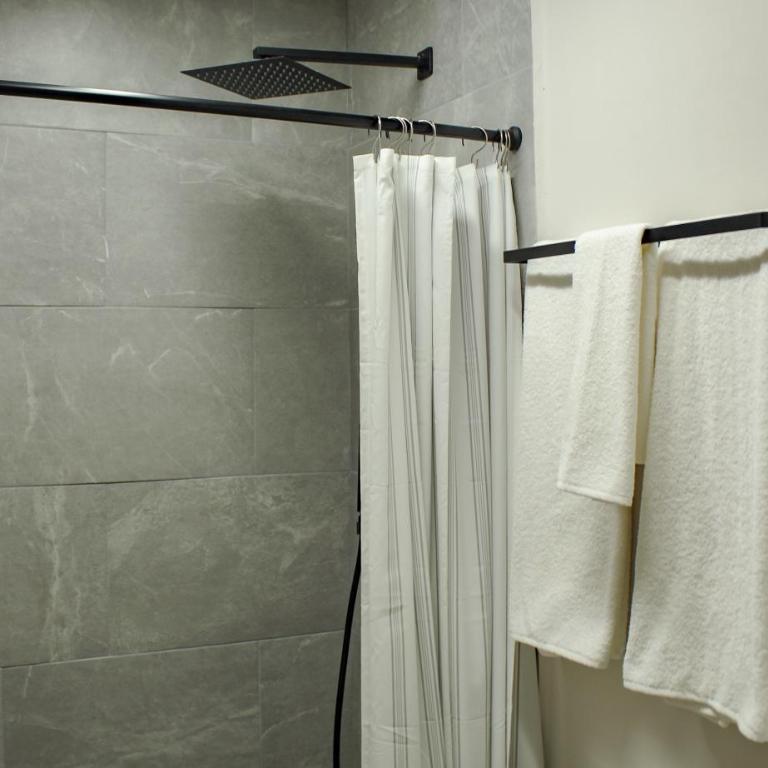 Urban Beds Expo Guadalajara - Habitación Doble - 2 camas - 11