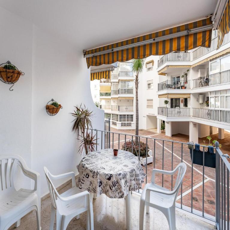 Beachfront apartment in Marbella - One-Bedroom Apartment - 5