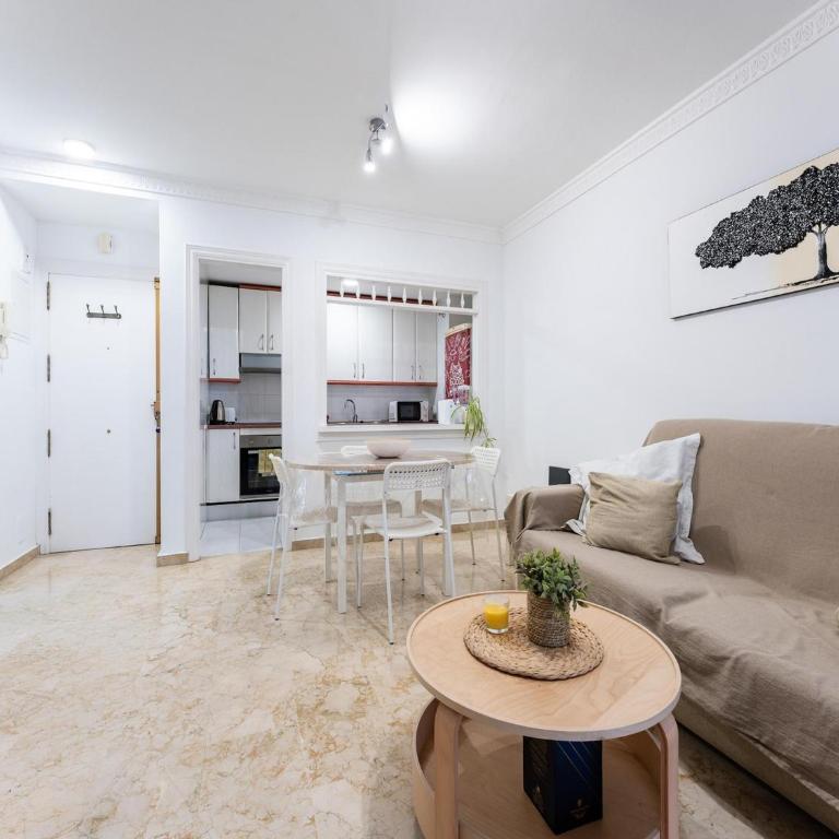 Beachfront apartment in Marbella - One-Bedroom Apartment - 9