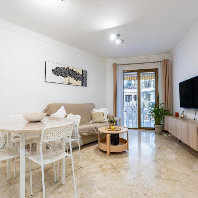 Beachfront apartment in Marbella - One-Bedroom Apartment - 2