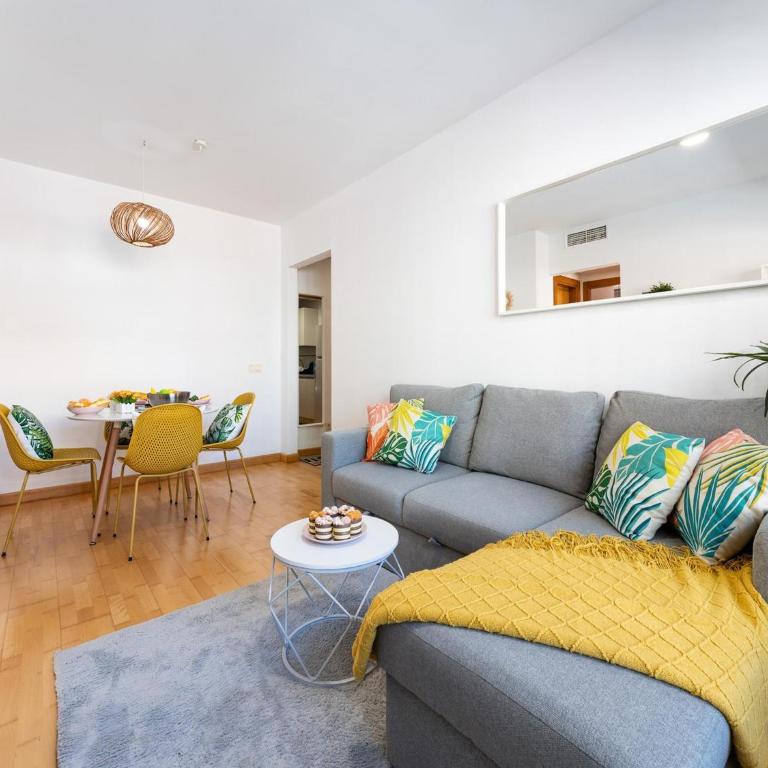City apartment for 4 with parking, Malaga - Apartamento de 2 dormitorios - 10